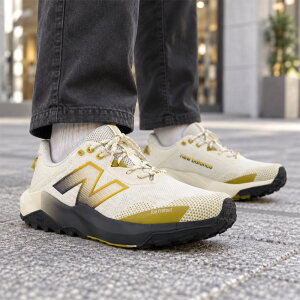 4E ���L ���C�h �j���[�o�����X �����Y DynaSoft Nitrel v6 �_�C�i�\�t�g �i�C�g���� �X�j�[�J�[ �C �V���[�Y �x�[�W�� �������� New Balance MNTR4SE4E