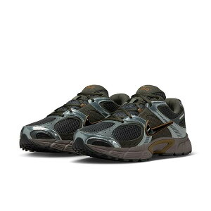 NIKE V5 RNR HJ5228-300 �i�C�L V5 RNR OLIVE FLAK/BLACK-SEQUOIA �I���[�u�t���b�N/�u���b�N-�Z�R�C�A-�X���[�N�O���[-�A���X���T�C�g-�P�[�u�X�g�[�� �����Y �J�W���A���V���[�Y