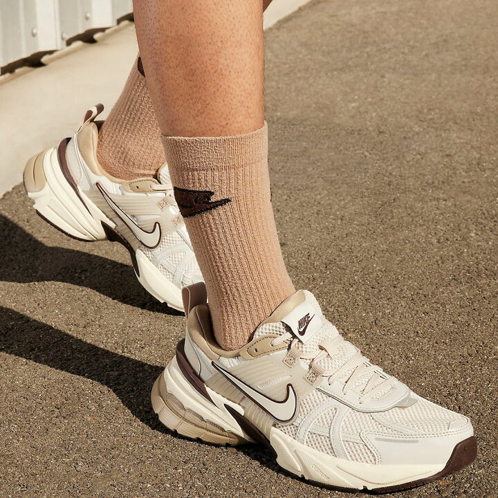 楽天市場】ナイキ V2K ラン NIKE W V2K RUN ライトオールウッド 
