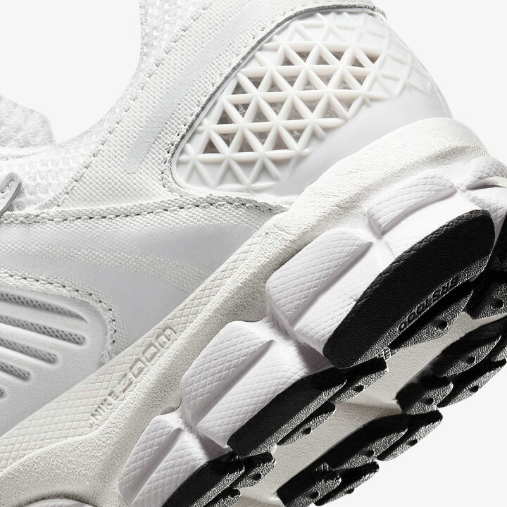 楽天市場】ナイキ ズーム ボメロ 5 NIKE W Zoom Vomero 5 ホワイト 
