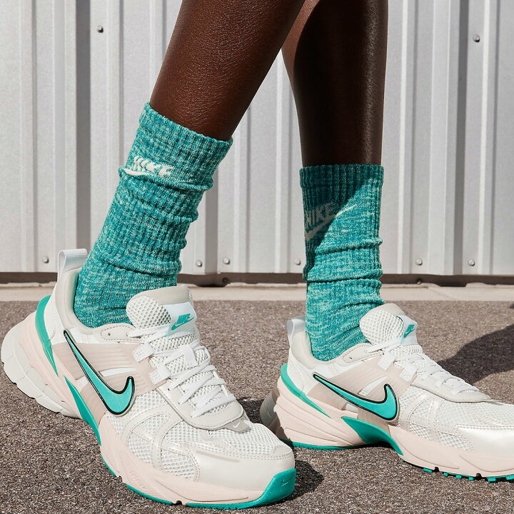 楽天市場】ナイキ V2K ラン NIKE W V2K RUN ホワイト/ココナッツミルク 