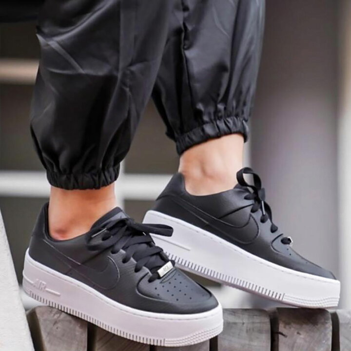 楽天市場】ナイキ エア フォース 1 セージ ロー NIKE W AIR FORCE 1 