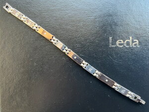 _V}@Love Bridge@uubW@Rr@v`V}vX@nhbg @Leda@v`V}̃WG[RNV@@ʉi!!