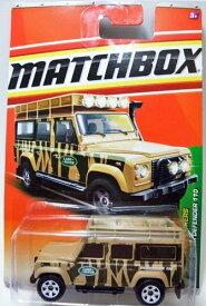 マッチボックス マテル ミニカー MATCHBOX アメリカ直輸入 Matchbox 2011 Jungle Explorers 6 of 6 Land Rover Defender 110 #100 tan/Beige with Stripesマッチボックス マテル ミニカー MATCHBOX アメリカ直輸入