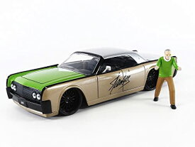 ジャダトイズ ミニカー ダイキャスト アメリカ Jada Toys Stan Lee 1:24 1963 Lincoln Continental Die-cast Car & Figure, Toys for Kids and Adults Yellowジャダトイズ ミニカー ダイキャスト アメリカ