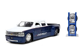 ジャダトイズ ミニカー ダイキャスト アメリカ Jada Toys Just Trucks 1:24 1999 Chevy Silverado Dually Die-cast Car with Tire Rack, Toys for Kids and Adultsジャダトイズ ミニカー ダイキャスト アメリカ