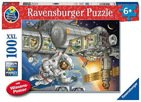 ジグソーパズル 海外製 アメリカ Ravensburger Children's Puzzle 13366 - at The Space Station - Wieso? Weshalb? Warum? Puzzle 100 Pieces XXL + Knowledge Poster for Space Fans from 6 Yearsジグソーパズル 海外製 アメリカ