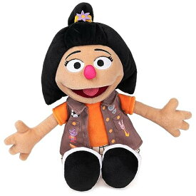 ガンド GUND ぬいぐるみ リアル お世話 GUND Sesame Street Official Ji-Young Plush, Premium Plush Doll for Ages 1 & Up, 13”ガンド GUND ぬいぐるみ リアル お世話