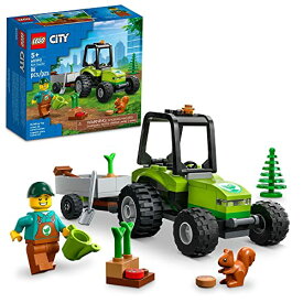 レゴ LEGO City Park Tractor 60390, Toy with Trailer for Kids Ages 5 Plus, Farm Vehicle Construction Set with Animal Figures and Gardener Minifigure, Gift Ideaレゴ