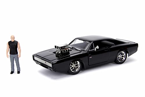 Figureジャダトイズ Toretto Dom with (Street) Charger Dodge 1970 Diecast 1:24 【送料無料】Jada アメリカ ダイキャスト ミニカー ジャダトイズ ミニカー アメリカ ダイキャスト その他