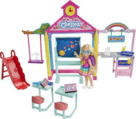 バービー バービー人形 Barbie Club Chelsea School Playset with Blonde Small Doll & Classroom Accessories, Flipping Blackboard, Cafeteria, Desks & Moreバービー バービー人形