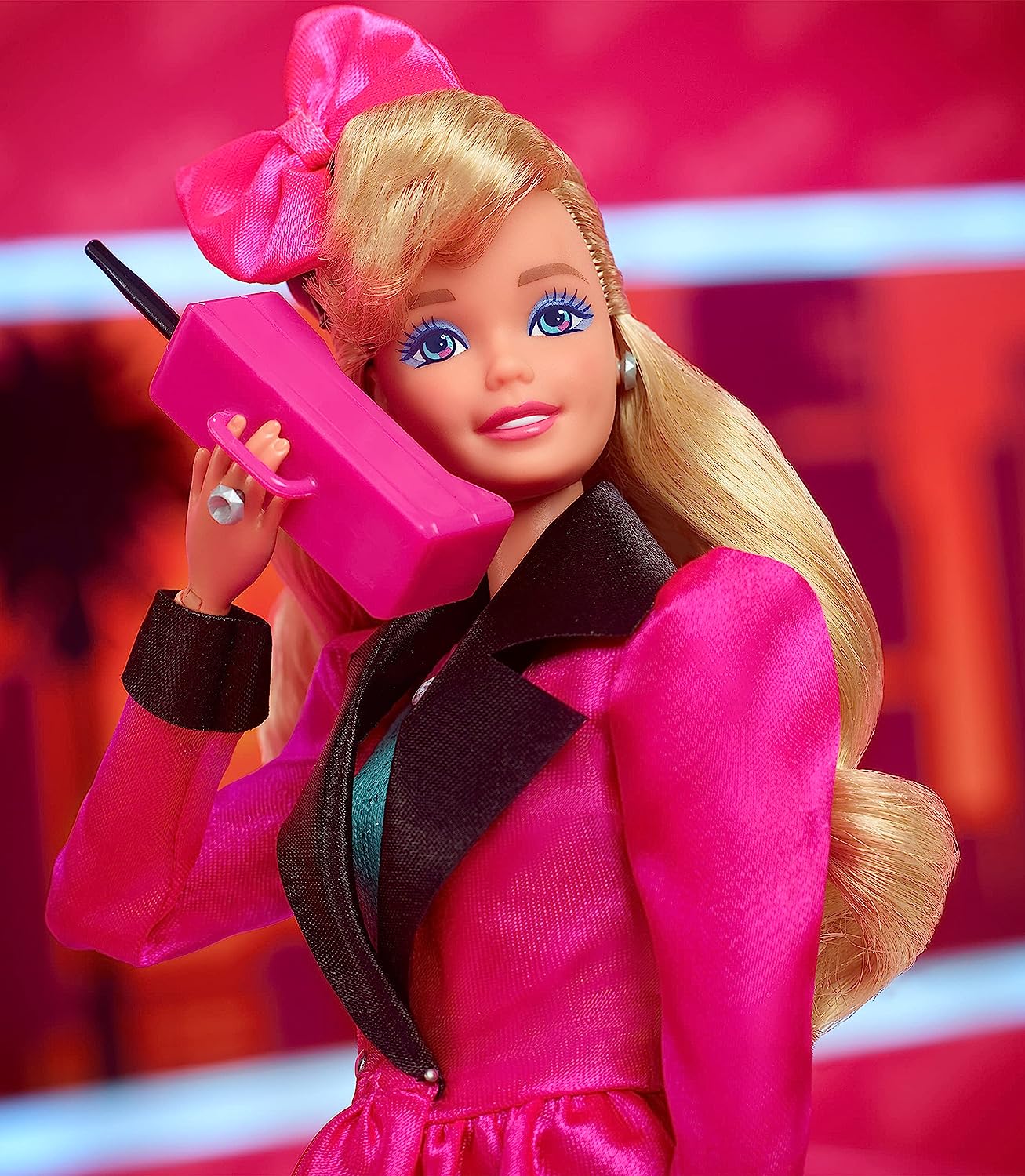 バービー バービー人形 Barbie Rewind 80s Edition Career Girl Doll (11.5-in Blonde)  Wearing Blazer, Houndstooth Skirt & Accessories, with Cassette Tape Doll