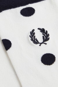 �t���b�h�y���[ �G�C�~�[�E���C���n�E�X �C�� �h�b�g���\�b�N�X FRED PERRY C3330 �X�m�[�z���C�g 129 �h�b�g �X�m�[�z���C�g ���f�B�[�X �h�J Amy Winehouse Polka Dot Socks