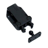 【飛び出し防止、防災対策】セイフキャッチ 耐震ラッチ 固定式ストライク式【MC-0037BK(ブラック)】本体…