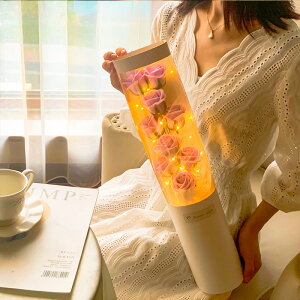 「10%OFFクーポン配布中」綺麗な 手作りの人工バラ 花箱に 9本の赤いバラ せっけん花 LEDライト 女性のための ガールフレンド お誕生日 バレンタイン・デー 記念日
