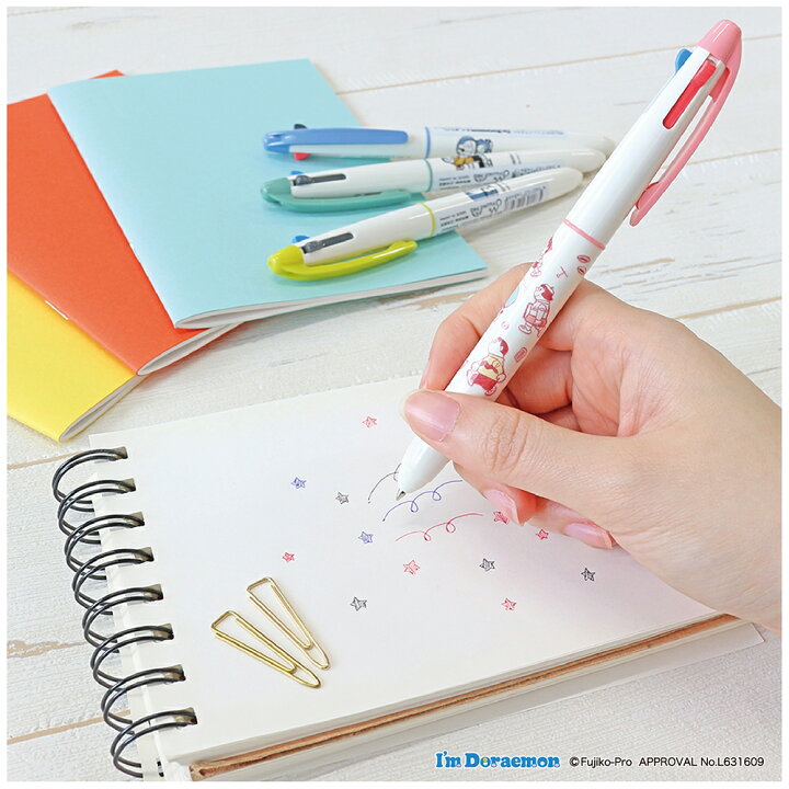 割引購入 シンプルで どことなく懐かしいレトロな3色ボールペン コミック風のアートでエモめなデザインです 3色ボールペン アイムドラえもん 油性 ボールペン 赤 青 黒 レトロ 昭和かわいい 懐かしい ニューレトロ ニュアンスカラー 多色 Olvacompras Com