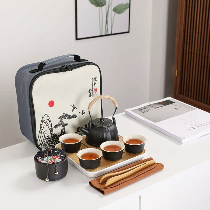 楽天市場】茶器セット 旅行ティーセット 携帯用 旅行 収納バッグ付き 陶器 急須 湯呑セット ティーセット 茶器 茶皿 茶器乾燥ティートレー 茶器セット 簡単1-3人用携帯 旅行/お出かけ用 中国茶/日本茶/紅茶 ピクニック キャンプ 登山 : ジョシュミル ポータブル旅行茶セット 日本製黒陶器カンフーティーセット ギフトボックス ビジネスコンプリートティートレイ 旅行用ティーセット(Bl