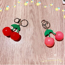 キーホルダー さくらんぼ 韓国雑貨 かわいい チェリー キーチェーン 萌えグッズ フルーツ 携帯ストラップ キーリング 飾り 雑貨 小物 フィギュア プレゼント景品 キャラクター 学生 おしゃれ 誕生日 かばん カギ 目印 人気 装身具