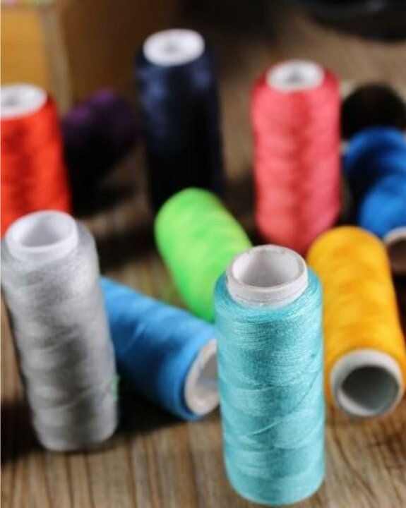 楽天市場】39色セット 手縫い糸 カラフル ミシン糸 裁縫 手芸 刺繍用糸 裁縫道具 ソーイング糸 常備糸 : SHOP DELICIOUS 楽天市場店 楽天市場】39色セット 手縫い糸 カラフル ミシン糸 裁縫 手芸 刺繍用糸 裁縫道具 ソーイング糸 常備糸 : SHOP DELICIOUS 楽天市場店