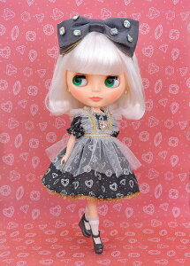 uCX l` { Blythe lIuCX rW[uAg Ki ObhX}CJpj[ At h[