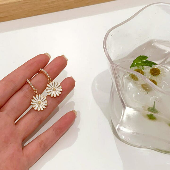 楽天市場】Decorative ピアス フラワー マーガレット ホワイト  