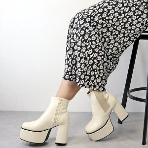 LibertyDoll XNGAgD`FV[q[u[c 1571 V[YEC