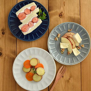 EAST table M  ̂ Ԃ̃v[g18cmM M M v[g P[LM M T_M fU[gM َqM M CX^O JtȐH JtF _ plate H