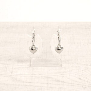 FACION vv^n[gt[vsAX Vo[S[hfB[X ANZT[