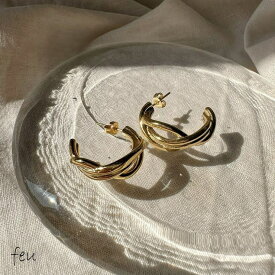 feu サージカルステンレスツイストフープピアス　アレルギー対応素材　長時間着用OK　韓国ファッション　トレンド　モダン　人気　春夏秋冬　2023年新作　TWIST HOOP PIERCE アクセサリー