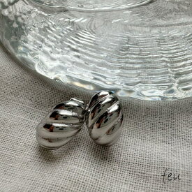 feu サージカルステンレス プティピアス　アレルギー対応素材　小さい　万能　オフィスカジュアル　春夏秋冬　韓国ファッション　レディース通販　2023年新作【サージカルステンレス】CROISSANT PETIT PIERCE アクセサリー