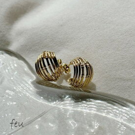 feu サージカルステンレスフープピアス　アレルギー対応素材　フープ　シンプル　万能デザイン　カジュアル　モード　春夏秋冬　韓国ファッション　レディース通販　2023年新作　【サージカルステンレス】OVERLAP HOOP PIERCE アクセサリー