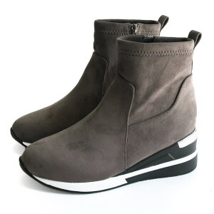 AmiAmi  Xj[J[u[c fB[X V[YEC