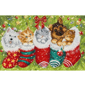 hJ ALbg LETISTITCH Dogs and Cats in Stockings L9940