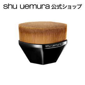 【公式】ペタル 55 ファンデーション ブラシ / ブラック/ shu uemura シュウウエムラ 正規品 / ファンデーションブラシ フェイスブラシ / 送料無料 シュウ 公式 公式ショップ プレゼント ギフト 誕生日 誕生日プレゼント 化粧品 ブランド デパート デパコス