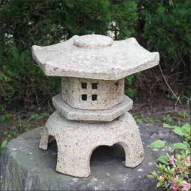 【12月13日10時開始ポイント10倍】信楽焼 和風 おしゃれ 12号六角雪見燈篭 お庭 陶器 燈籠 和 豪華 落ち着き 庭園 トウロウ とうろう 灯籠 燈籠 石 飾る 彩る　ok-0042