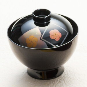 【越前漆器】都形吸い物椀色紙梅見返し絵付(みやこがたすいものわん)漆黒(吸い物・味噌汁・お雑煮・椀物に)【漆器のしもむらオリジナル】手塗漆塗・蒔絵・お正月・迎春用