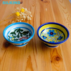 ブルーポタリー インド 陶器 小物入れ 中 縁取花柄 白/黄色おしゃれ かわいい ハンドメイド インド雑貨 アジア雑貨 伝統工芸 ボタニカル模様 絵皿 ジャイプール ブルーポッタリー インド土産 インテリア 生活雑貨 小物入れ アクセサリー入れ