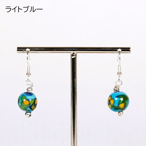 ブルーポタリー インド 陶器 ピアス イヤリング ライトブルー/イエローおしゃれ かわいい ハンドメイド インド雑貨 アジア雑貨 伝統工芸 ボタニカル模様 ジャイプール ブルーポッタリー イ