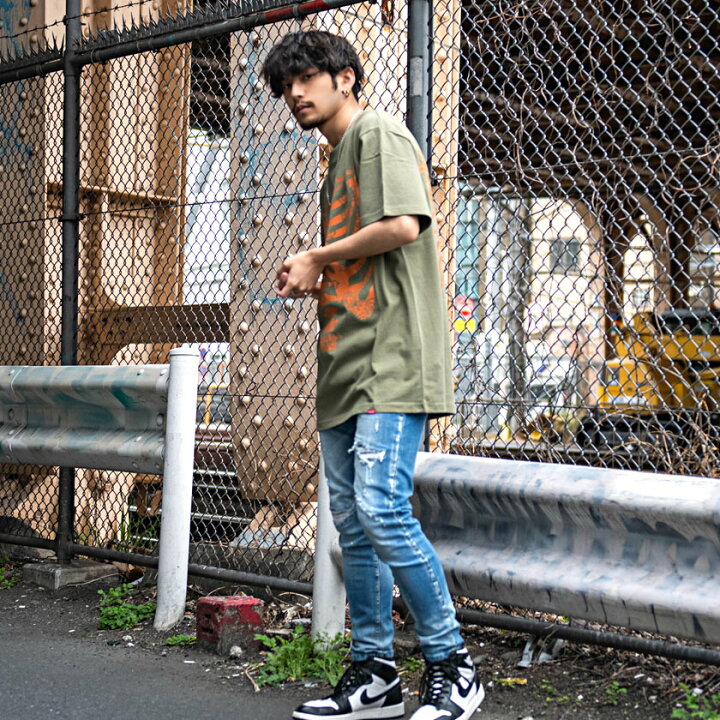 楽天市場 送料無料 Tシャツ メンズ Razzis ラズ ブランド おしゃれ トップス カットソー 骨 プリント デザイン 肋骨 ブラウン ホワイト チャコール カーキ ストリート ファッション ストリート系 夏 夏服 22 あす楽対応 Dtk Silver Bullet シルバーバレット