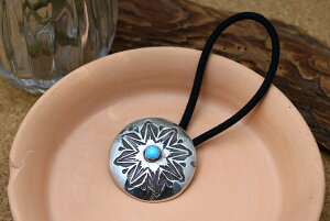 CfBAWG[ zs Alvin Todacheene i ABEg_`[ j  ^[RCY Vo[ R` lCeBu AJ ANZT[ WG[ fB[X Y jZb