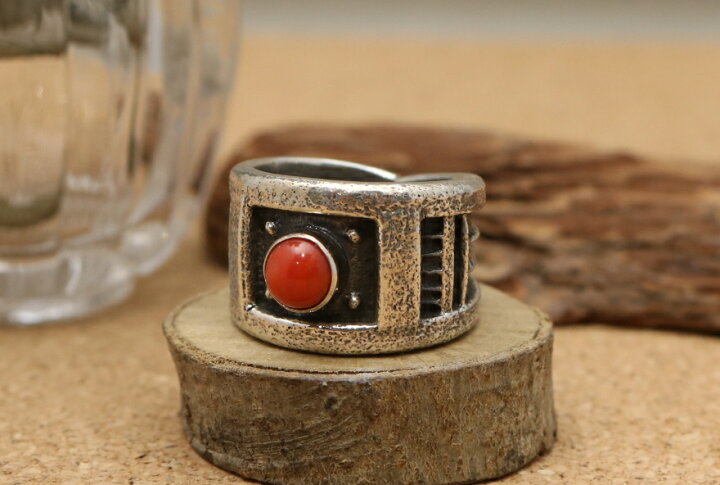 楽天市場 インディアンジュエリー ナバホ族 Harrison Jim ハリソン ジム 作 コーラル トゥファキャスト リング 号 インディアンジュエリー Silver501 楽天市場 インディアンジュエリー ナバホ族 Harrison Jim ハリソン ジム 作 コーラル トゥファキャスト リング 号 インディアンジュエリー Silver501