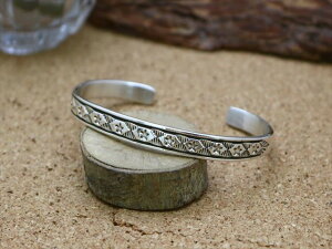 ネイティブアメリカン バングルの人気商品・通販・価格比較 - 価格.com 