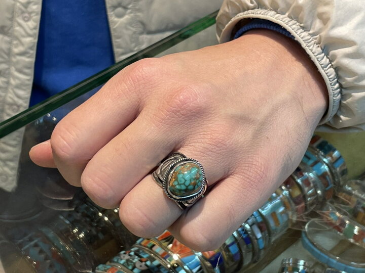 インディアンジュエリー「サンシャイン・リーブス作 ターコイズリング  