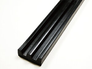 信栄物産 E型ターミナルラバー (無垢) KE-6018 | カーストッパー E型ゴム 無垢タイプ ゴムストッパー トラック当たり止めゴム 当て板無 かまぼこ型 合成ゴム製 耐候性 耐水性 耐久性 倉庫 物流