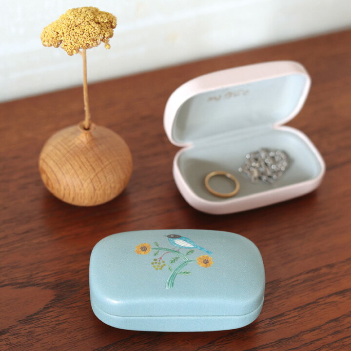 【MAX2,000円offクーポン】 アクセサリーケース ピルケース ミニマルチケース 小物入れ 松尾みゆき 小さい 携帯用 持ち運び コンパクト おしゃれ かわいい 動物 猫 鳥 鹿 草花 植物 ユニーク 雑貨 インテリア プレゼント 友達 ギフト スマイルライフギフト ... ピルケース アクセサリーケース いちご かわいい フルーツ ハンドメイド