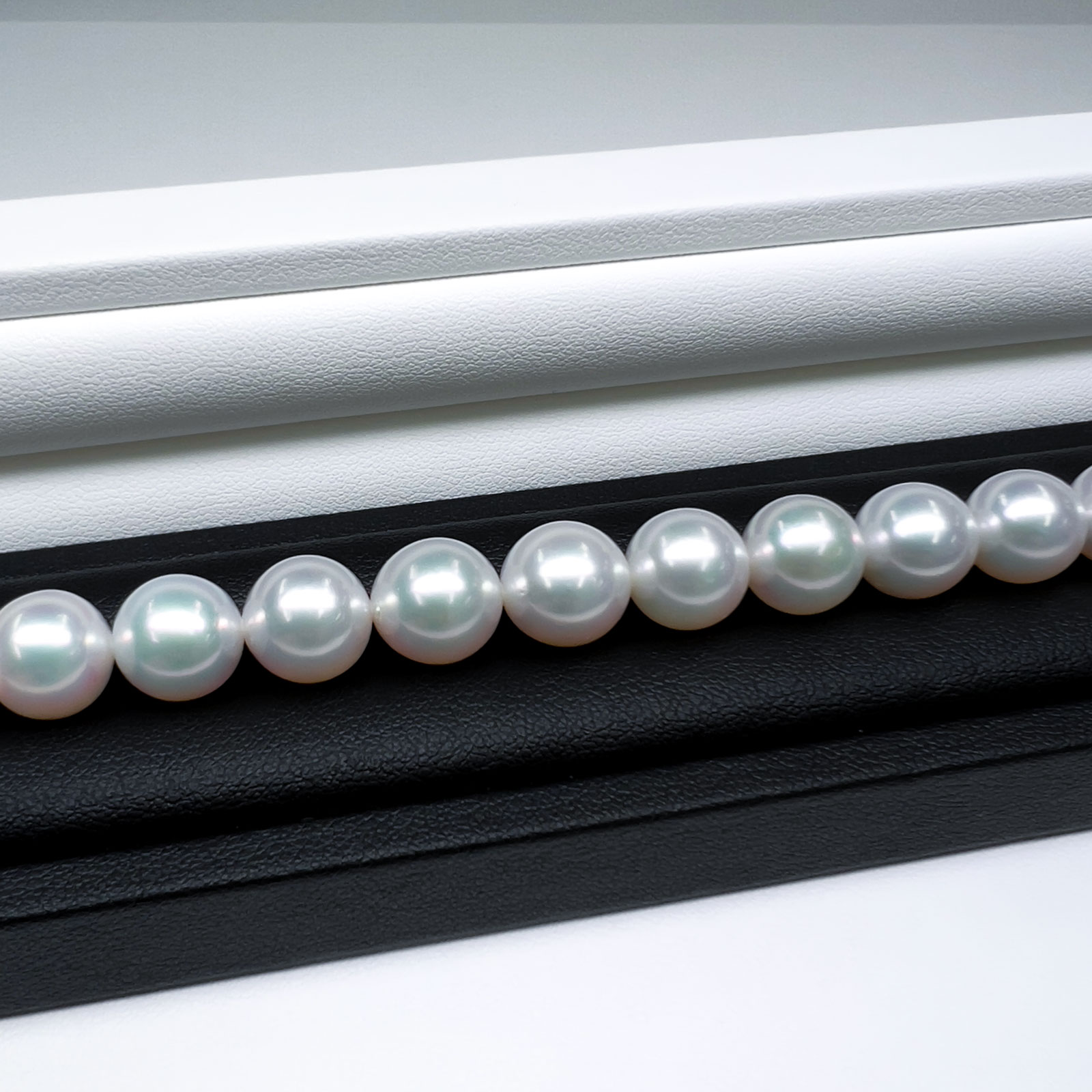 真珠大卸からの直販 テリ評価85点 最大サイズにて実質最高クラスの美しさ 越物オーロラ花珠真珠ネックレス ホワイト系グリーンピンク 10 10 7mm 送料無料 ネックレス ペンダント