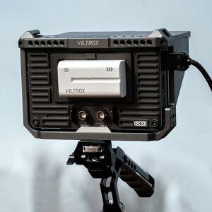 VILTROX DC-X3 J j^[&P[W Zbg 3G-SDI tB[hj^[ 6C` 2000Nits rfIj^[ ^b` 4K HDMI Jj^[ t HD 1920x1080 Oj^[ J 3D LUT RGBg` TVF