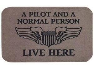�yI FLY/LIVE HERE�z�h�A�}�b�g