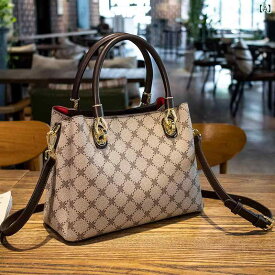 軽量 ブランドの ハンドバッグの 新しい 女性 バッグの ハンドバッグ本 革 韓国 版大 容量 ブリーフ ケース