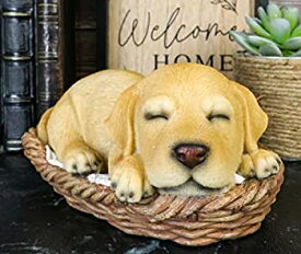 【中古】【輸入品・未使用】Ebros 本物そっくりの愛らしいラブラドールレトリバー 犬 枝編みバスケットで眠る像 長さ6.25インチ リアルなペット仲間犬種 コレクターズ樹脂装